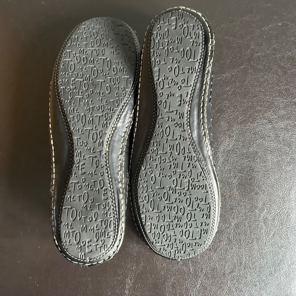 Me Too Black Leather Ballet Style Flats with Perforated & Exposed Stitch Detail - Picture 6 of 12